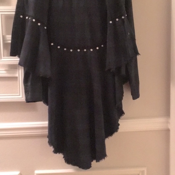 Do+Be Hi Lo Tails Ruffled Tiers Plaid Top Jacket Green Blue Studded Size Small - Picture 3 of 8